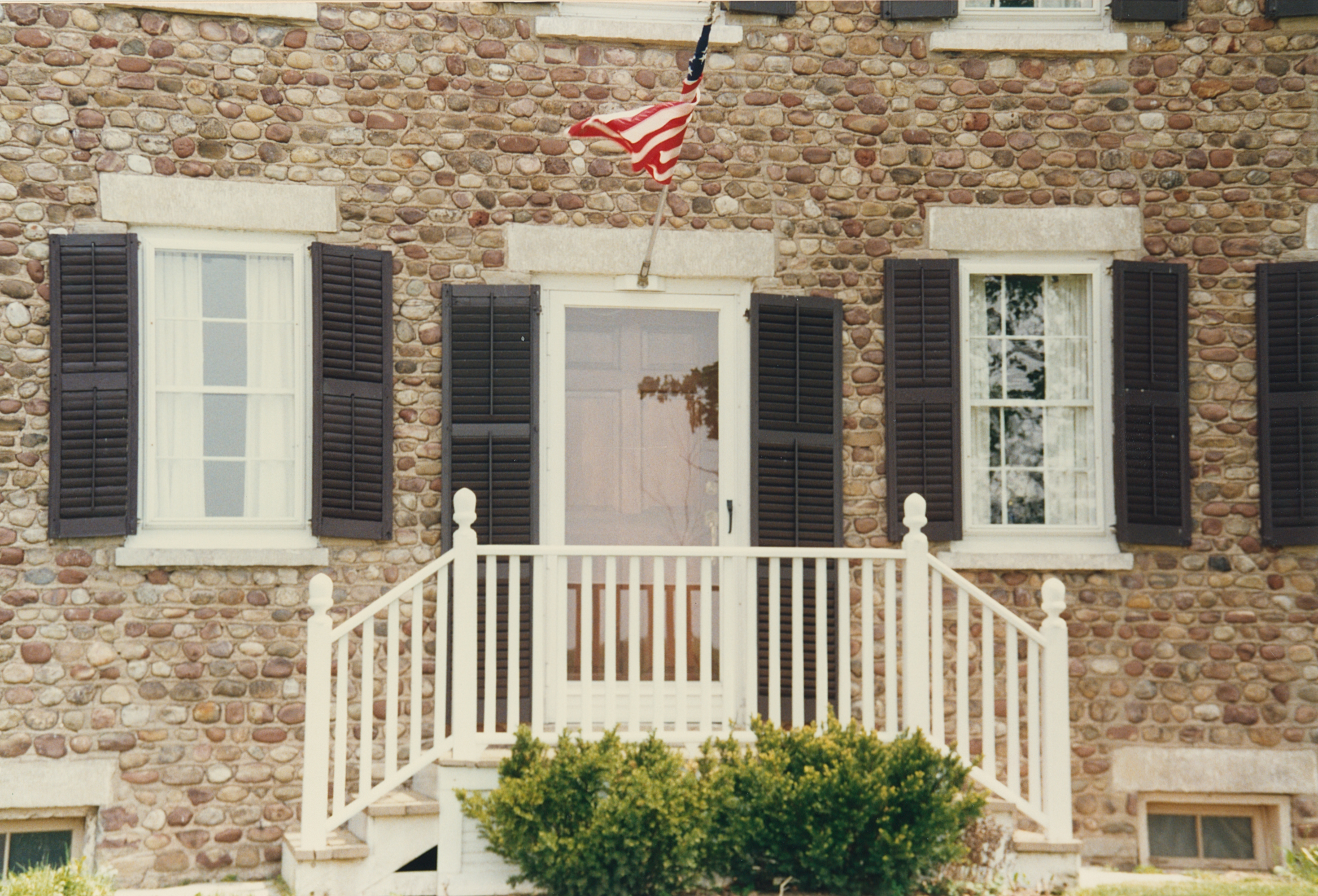 Men-9 933 Mile Square Rd 2